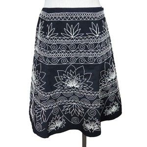 1990s Vintage Talbots Black Cream Folk Embroidered A-line Skirt Size 8